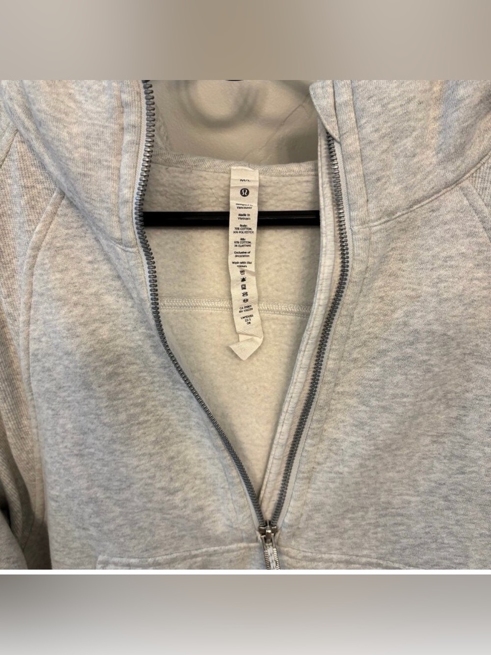 EUC lululemon athletica Scuba Light Gray Half-Zip Pullover - Picture 4 of 6